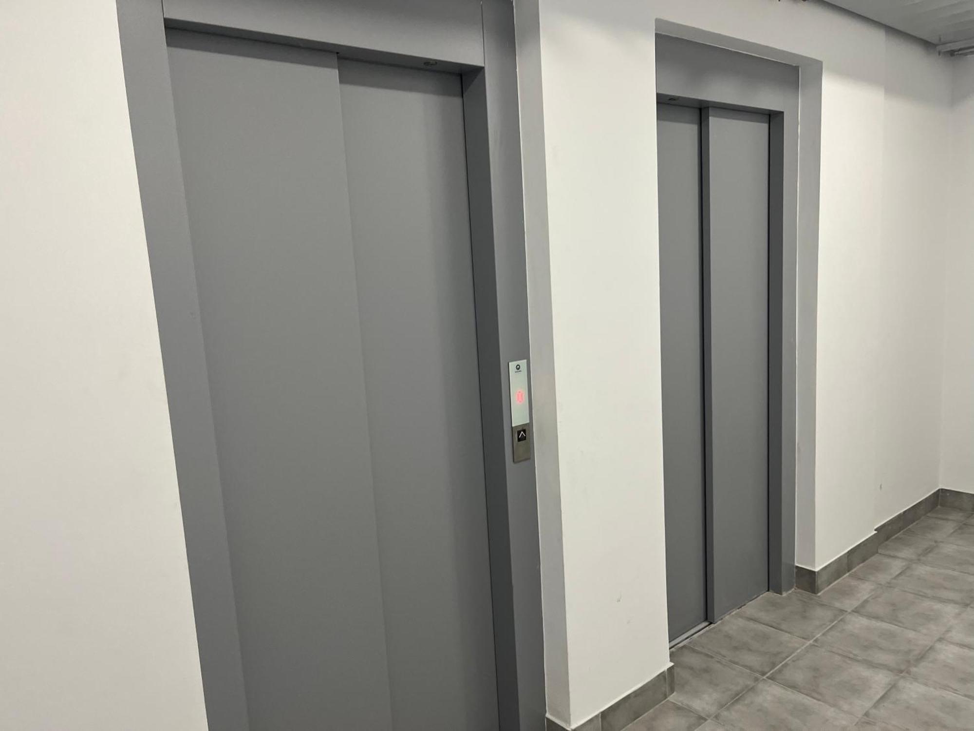 Apartment Lujo En El Centro Con Parking Privado 2 *